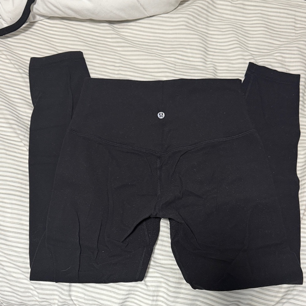 lululemon size 6 Black High-Rise alignLeggings